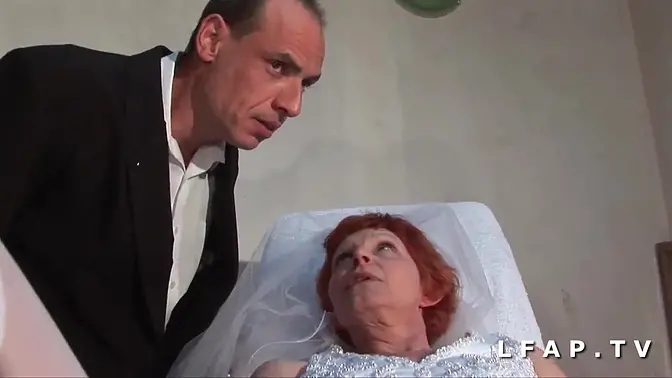 Mature bride gets her ass fucked at gyno with hubby in wild threesome