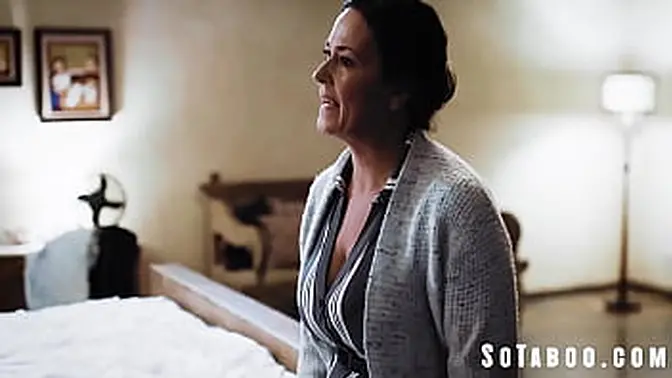 ′hunk Fucks girlfriend in Dark Night′ 