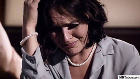 Naughty😈 Step-Mom Fucks Young Buck's Hung Desire