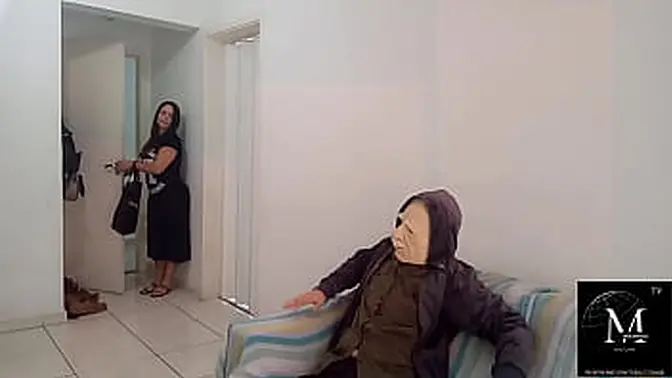 Dirty ol′ dude craves vivid wetback fantasies starring saucy senorita