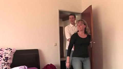 My stepmom loves raw creampie when daddy doesn't deliver