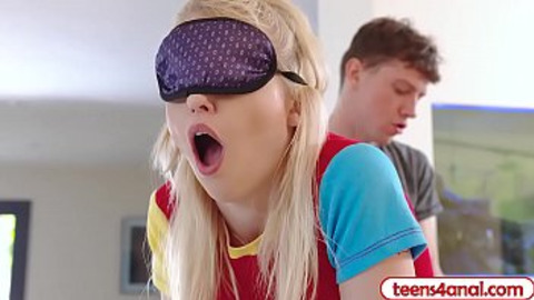 Blonde Babe Worships Small Dick🌭 Like It's God's Divine Tool