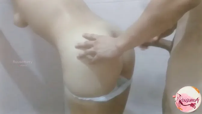 Neighbor's hard sex with amateur Latina babe in bathroom