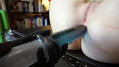 Ashley's Sinful Suction Session Begins