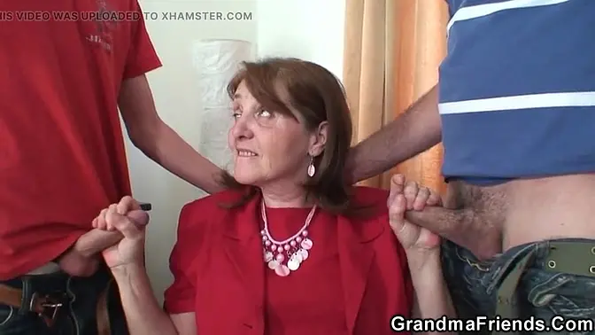 Mature office grandma double penetration