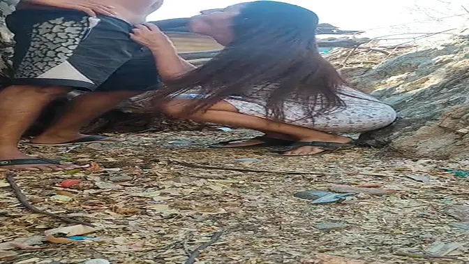 Neighbor's wife gives quickie blowjob