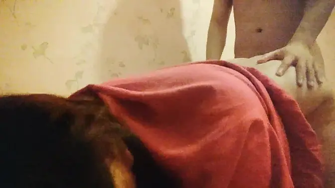Asian masseuse seduces client with sloppy blowjob