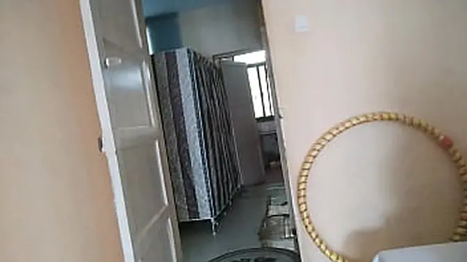 Asian masseuse seduces client with sloppy blowjob