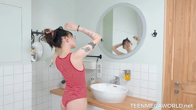 Steamy shower sex leaves her gasping for air