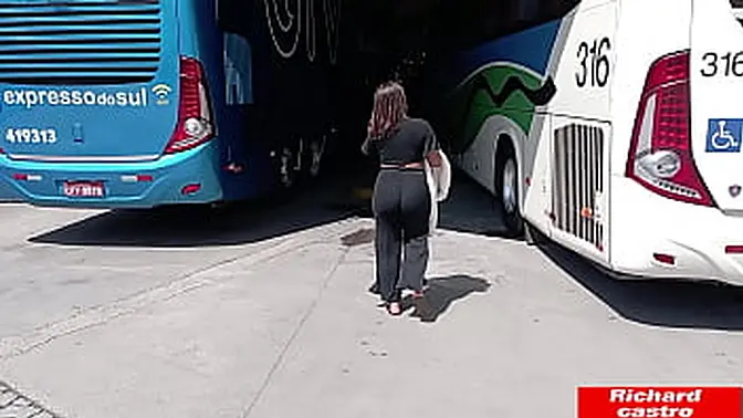 Young passenger is caught taking the boy's dick on the bus see what happened unbelievable