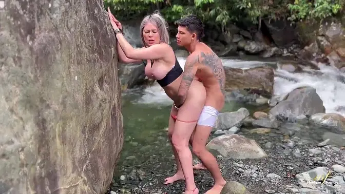 Sluttish blonde MILF Monique Fuentes gives a free blowjob by the river