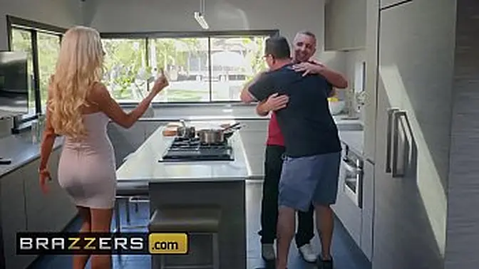 Cheating milf Courtney Taylor gets her big ass and tits fucked