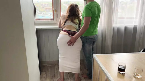 Sexy cougar seduces dude with massive tits, takes cock🌭 deepthroat & ravages his ass🍑