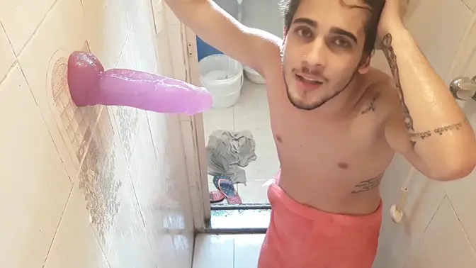 Flakael liked the blowjob and is telling the story