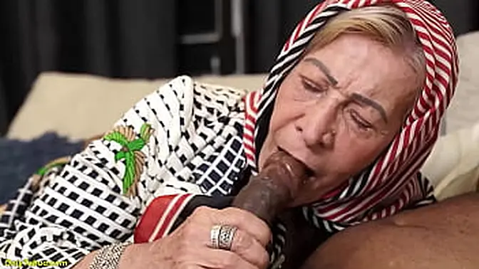 Extreme anal fucking of tattooed granny by big black cock neighbor