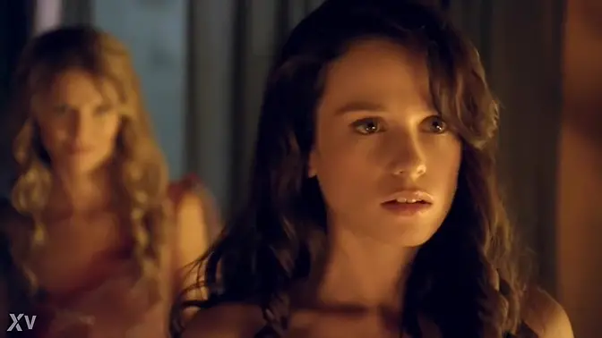 Teen movie star Gwendoline Taylor's perfect body in hot romance