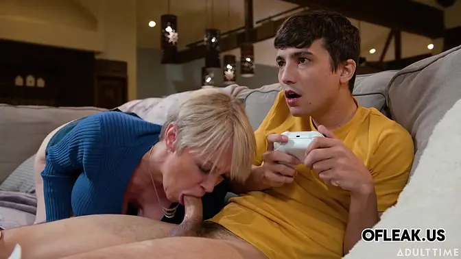 Black beauty Dee Williams plays a game with two white players