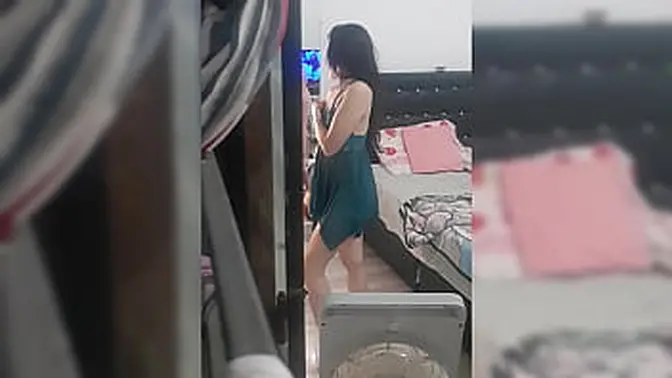 Stunning Latina tries on sexy lingerie and shows off her big ass