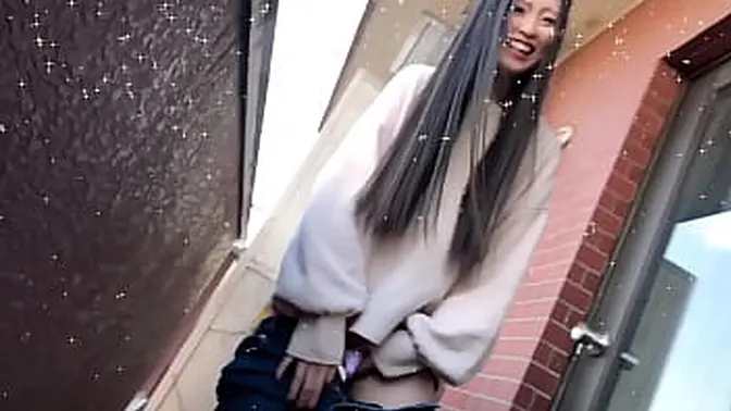 Japanese girl can pee with standing up outdoor lol?After pissing, I enjoyed masturabation with the adult toy