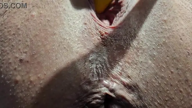 Brunette MILF Kandi Laigne rides dildo and wanks herself on your face