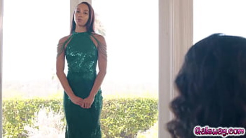 Lesbian lust fuels Alexis Tae's torrid affair with Penny Barber in steamy sex sesh