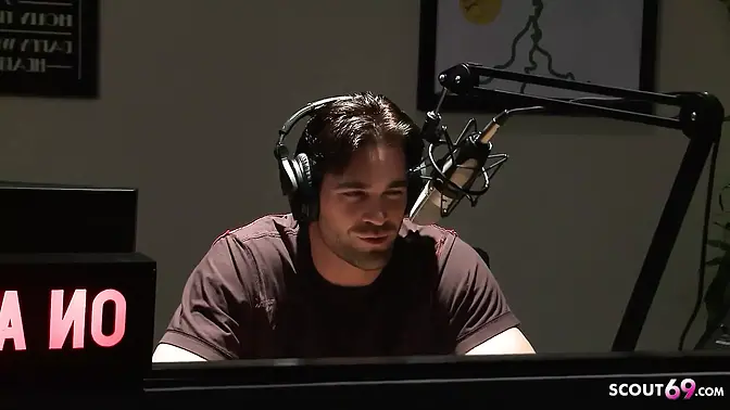 Boss with biggest cock rails his horniest secretary Ashley