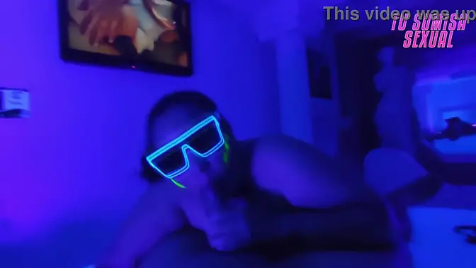 Stepdaughter gives wet deepthroat blowjob