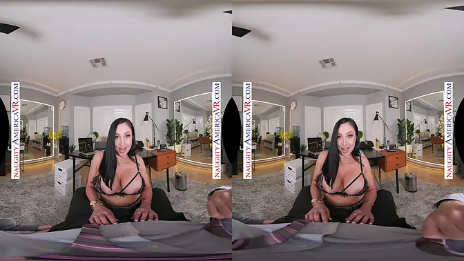 Young boss's daughter Audrey Bitoni wants to fuck at work