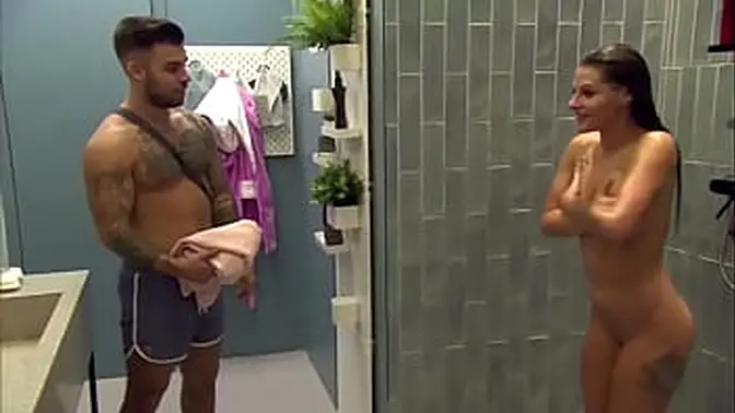 VV Cintike showers in Valo world 9