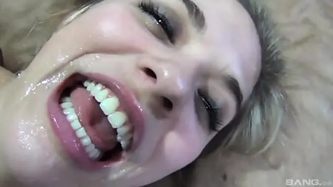 Brunette bombshell Lia Lor deepthroats and takes a big load