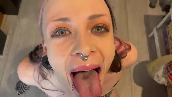 Rokky Horror's sloppy blowjob while sitting in her own pee
