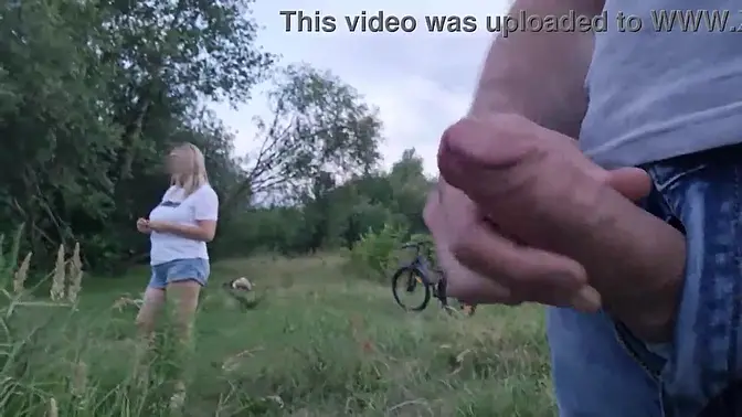 Man public flash and jerk off dick near unknown beautiful girl, she want to see how he cumshot for she