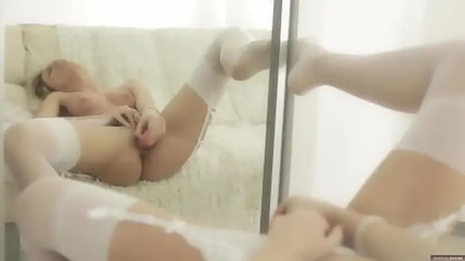 Blonde bombshell G0ld gets pounded hard