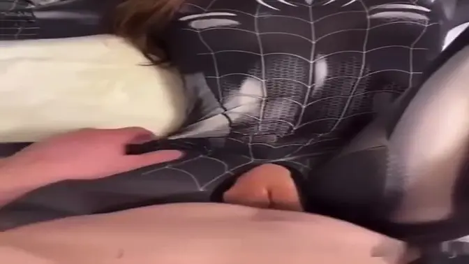 Sopihe Rain Spiderman