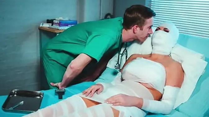 Jasmine Jae's plastic dreams come true