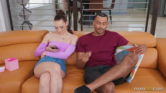 Sultry MILF gets her tight holes filled