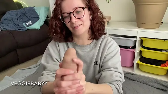 veggiebabyy grey shirt hand job point of view custom non nude dildo HJ - full