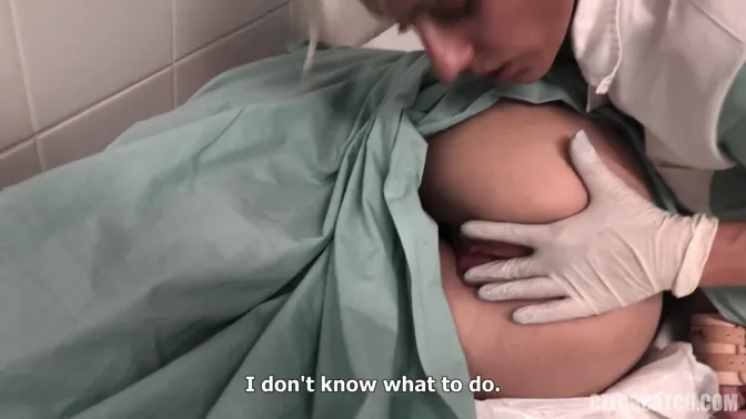 Drunk girl gets pussy licked