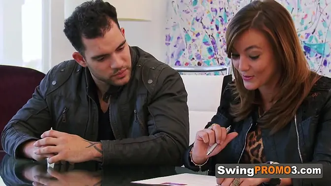 Matt and Alexis get naked and fuck before party