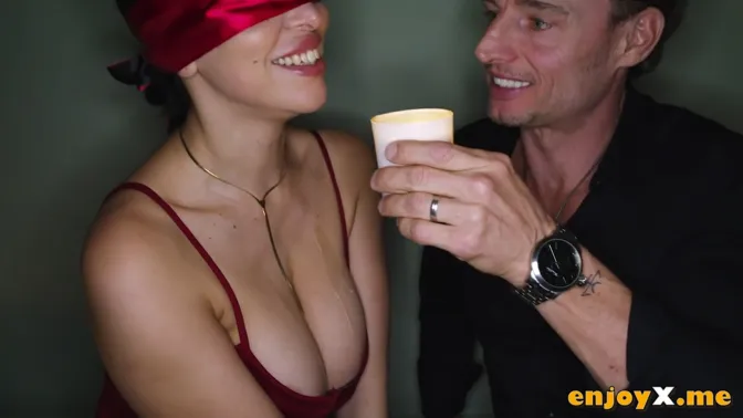 Dude with huge cumbot makes Kira Queen squirt in crazy XXX