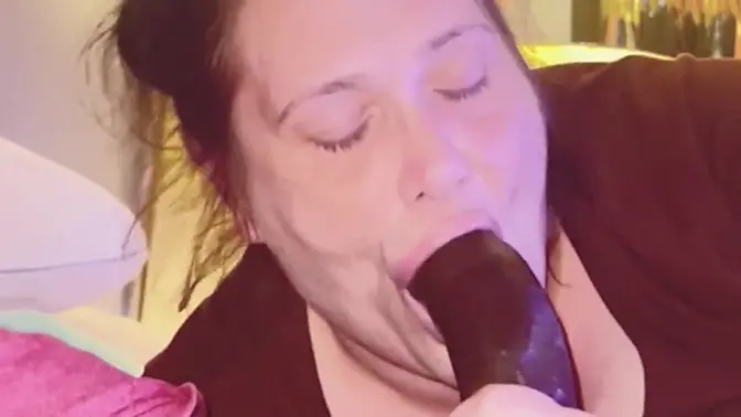 Thick midget slut gags on BBC in deep throat blowjob