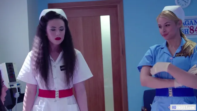 Hospital hook-up: Teen gets double penetrated by experienced ladies