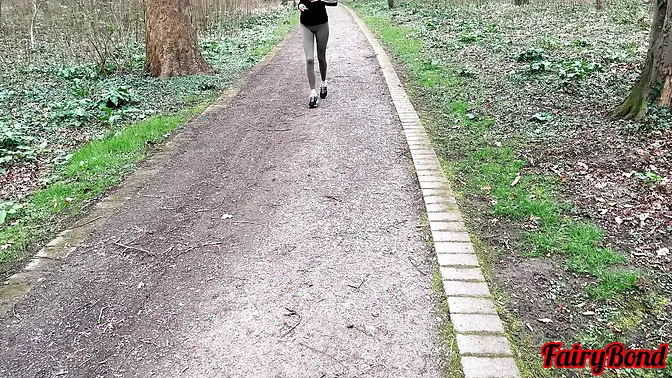 German Amateur Chick gets creampied in her tight asshole