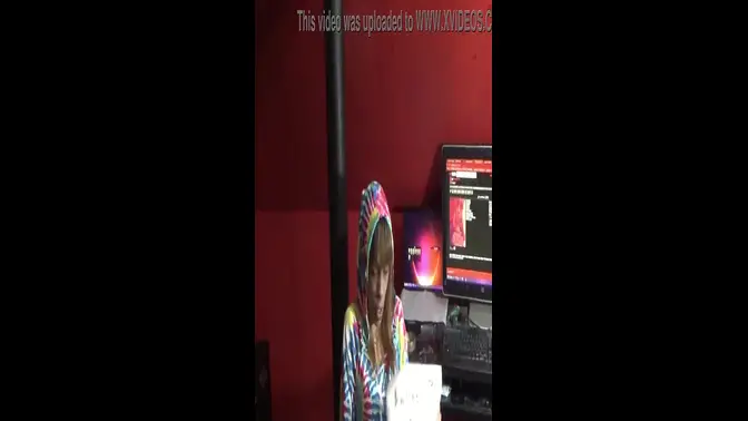 Proof of a real girl blowing a guy