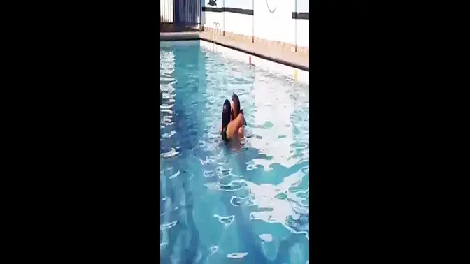 I convinced a chubby housewife to let me fuck her in the public pool, this busty slut lets me stick my dick in her in the pool