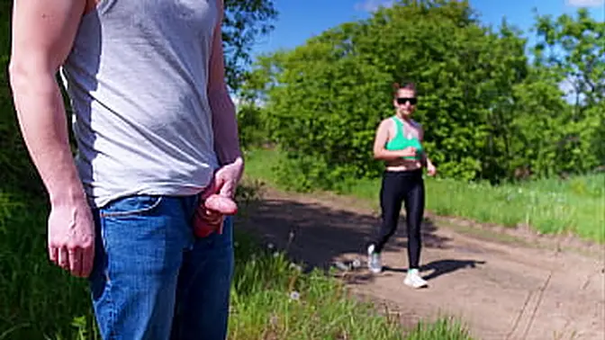 Sexy milf accidentally exposes herself to a stranger