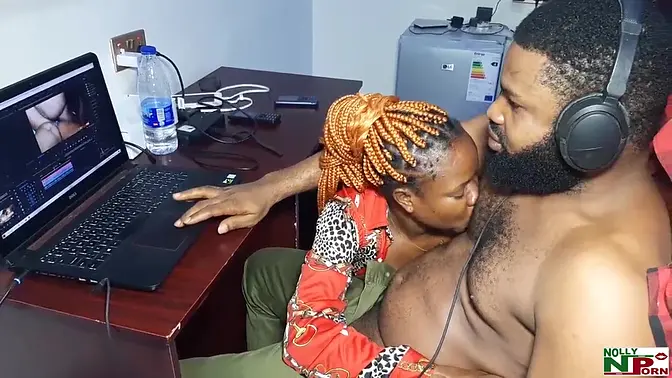 Ebony MILF Ladygold bounces on Krissyjoh's massive black shaft