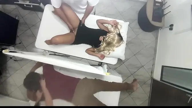 Latina masseuse seduces woman next to her husband