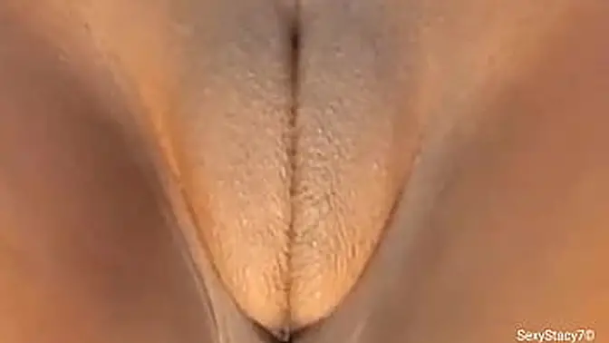 Sexy solo girl with phat pussy in cowgirl action