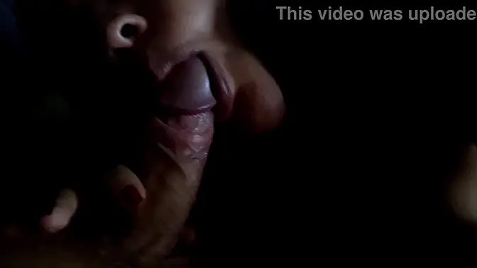 Young Japanese Gostosa gives a secret blowjob without a condom